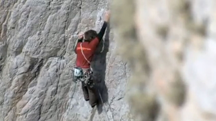 Nicolas Favresse, trad climbing in Wales