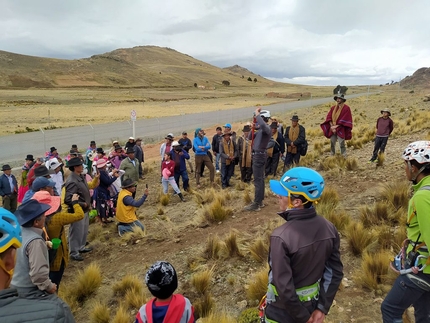 Con CAMP un parco avventura in Bolivia per i ragazzi di padre Topio - Un parco avventura a quota 4000. Non in Italia, ovviamente, perché da noi lassù stanno i ghiacciai, ma in Bolivia, dove la capitale La Paz è una città in salita che si estende dai 3200 ai 4100 metri sul livello del mare. 