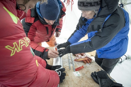 Karpos and Ice Memory – Memory in the future - Karpos joins forces with the international Ice Memory project that aims to collect ice cores from the most significant mountain glaciers in the world currently at risk of disappearing due to global warming.