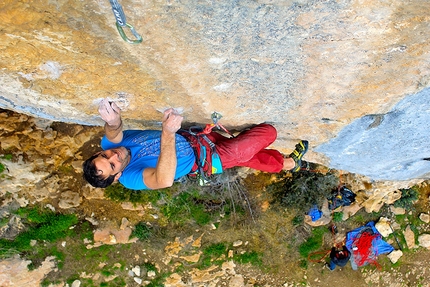 Ander Lasagabaster: the 9a climber that works 9 hours a day - Interview with CAMP athlete and Spanish climber Ander Lasagabaster.