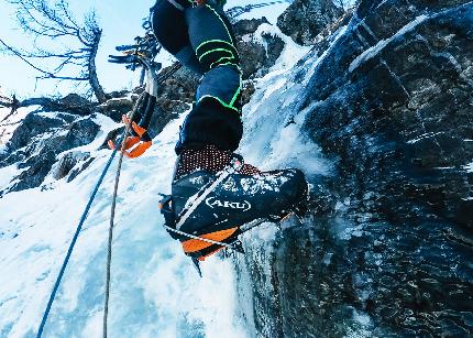 Ferrino Rutor 25 - zaino da sci alpinismo - Expo ,  notizie sulle attività all'aperto e prodotti online