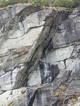 Ferro, Val del Ferro, Val di Mello, Italy - The crag Ferro in Val del Ferro (Val di Mello)