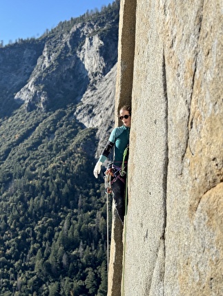 Laura Pineau - Laura Pineau nel Monster Offwidth di 'Freerider' su El Capitan, Yosemite, 2023