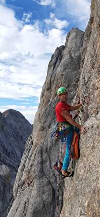 Torre del Formenton, Dolomiti, Marco Bozzetta, Costante Carpella - L'apertura di 'Vento nei Capelli' alla Torre del Formenton nelle Dolomiti  (Marco Bozzetta, Costante Carpella 2023)