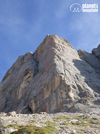 Torre del Formenton, Dolomiti, Marco Bozzetta, Costante Carpella - Il tracciato di 'Vento nei Capelli' alla Torre del Formenton nelle Dolomiti, aperta dal basso da Marco Bozzetta e Costante Carpella nel 2023