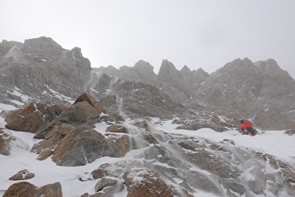 Aleš Česen Tom Livingstone Gasherbrum III - Aleš Česen & Tom Livingstone making the first ascent of the West Ridge of Gasherbrum III, summer 2024