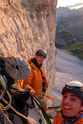 Space Vertigo Cima Ovest Tre Cime di Lavaredo, Felix Kiem, Patrick Tirler - Felix Kiem & Patrick Tirler durante la prima ripetizione di 'Space Vertigo' alla Cima Ovest, Tre Cime di Lavaredo, Dolomiti (23-25/07/2024)