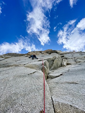 Cric e Croc, Rognon Vaudano, Monte Bianco, Niccolò Bruni, Gianluca Marra, Giovanna Mongilardi - The first ascent of 'Cric e Croc' on Rognon Vaudano, Mont Blanc (Niccolò Bruni, Gianluca Marra, Giovanna Mongilardi estate 2024)