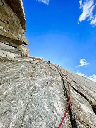 Cric e Croc, Rognon Vaudano, Monte Bianco, Niccolò Bruni, Gianluca Marra, Giovanna Mongilardi - The first ascent of 'Cric e Croc' on Rognon Vaudano, Mont Blanc (Niccolò Bruni, Gianluca Marra, Giovanna Mongilardi estate 2024)