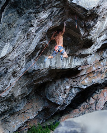 Jorge Díaz-Rullo - Jorge Díaz-Rullo attempting 'Change' (9b+) at Flatanger, Noway, summer 2024