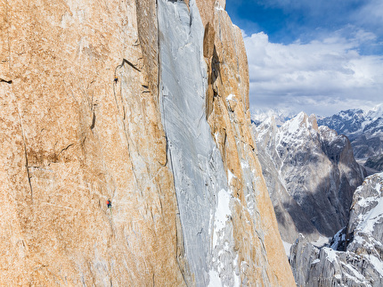 Grand Diedre Desplomando, Trango Tower - Grand Diedre Desplomando, Trango Tower (Tomáš Buček, František Bulička, Martin Krasňanský, Michal Mikušinec, estate 2024)