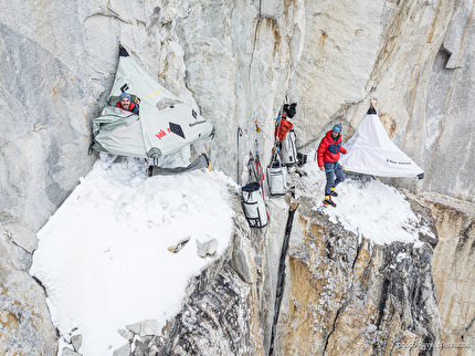 Grand Diedre Desplomando, Trango Tower - The 1st camp on top of 2nd pitch, Grand Diedre Desplomando, Trango Tower (Tomáš Buček, František Bulička, Martin Krasňanský, Michal Mikušinec, summer 2024)