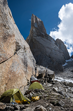 Grand Diedre Desplomando, Trango Tower - ABC camp at an altitude of 4800m, shared with Stefano Ragazzo and the Basque expedition, Grand Diedre Desplomando, Trango Tower (Tomáš Buček, František Bulička, Martin Krasňanský, Michal Mikušinec, summer 2024)