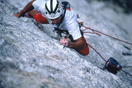 Cima Ghez, Valle d’Ambiez, Dolomiti di Brenta, Rolando Larcher - Rolando Larcher in apertura sul terzo tiro di 'La Vita che verrà' alla Cima Ghez in Valle d’Ambiez (Dolomiti di Brenta) nel 1999