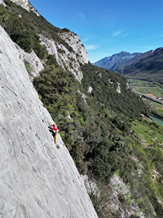 Val d’Adige Plaisir - Alessio Rodighiero sul 'Cappuccio del fungo', Val d’Adige