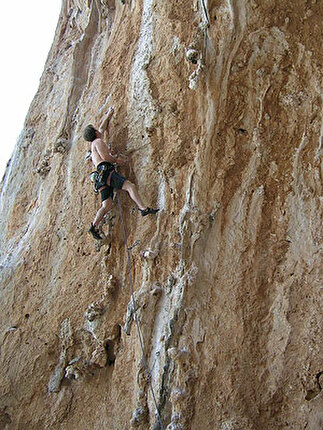 Kalymnos, Spartacus - Kerveros (6c+) Spartacus, Kalymnos