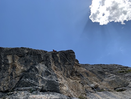 Dos di Dalun, Dolomiti di Brenta - Massimo Eccher sul quarto tiro di 'Castigo etico', Dos di Dalun, Dolomiti di Brenta