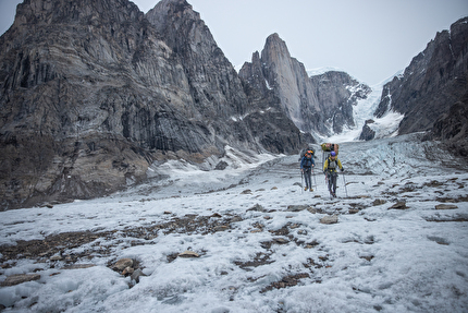 Mirror Wall, Greenland, Julia Cassou, Sean Warren, Pete Whittaker, Sean Villanueva O’Driscoll - Making the first ascent of 'Ryu-shin' on Mirror Wall in Greenland (Julia Cassou, Sean Warren, Pete Whittaker, Sean Villanueva summer 2024)