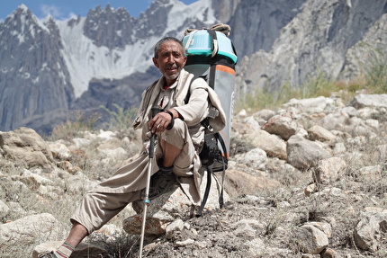 Azzardo Estremo, Sckem Braq, Nangma Valley, Pakistan, Chiara Gusmeroli, Matteo De Zaiacomo  - L'apertura di 'Azzardo Estremo' sullo Sckem Braq nella Nangma Valley in Pakistan (Chiara Gusmeroli, Matteo De Zaiacomo estate 2024)