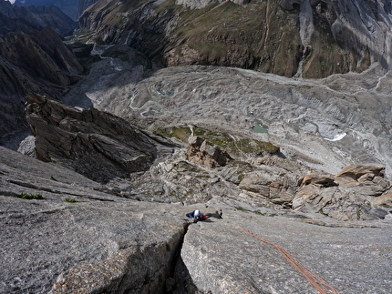 Azzardo Estremo, Sckem Braq, Nangma Valley, Pakistan, Chiara Gusmeroli, Matteo De Zaiacomo  - L'apertura di 'Azzardo Estremo' sullo Sckem Braq nella Nangma Valley in Pakistan (Chiara Gusmeroli, Matteo De Zaiacomo estate 2024)