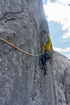 Speckkarplatte, Karwendel, Austria, Armin Fuchs, Peter Manhartsberger - Armin Fuchs bolting pitch 6 (6c+) of  'Leider Geil' on Speckkarplatte, Karwendel, Austria (Armin Fuchs, Peter Manhartsberger)