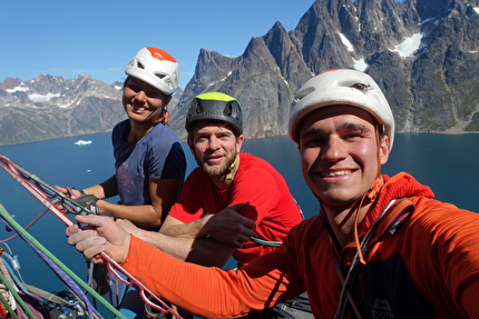 Torsukattak Fjord, Greenland, Miška Izakovičová, Callum Johnson, Tim Miller, Simon Smith - Fiordo di Torsukattak, Groenlandia: Miška Izakovičová, Simon Smith, Tim Miller - The Thumbnail