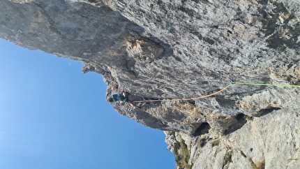 Buco del Merlo, Monte Porcini, Monti Reatini, Appennino Centrale, Ginevra Calandrella, Pino Calandrella - Pietra Miliare al Buco del Merlo: Pino Caladrella in apertura del 3° tiro