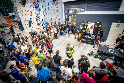 Petzl Belay Tour - Petzl Belay Tour nella palestra Orobia Climbing di Bergamo 