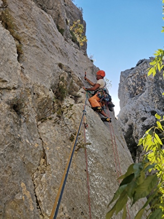 Gorropeddu, Supramonte, Baunei, Sardegna - L’apertura di ‘La chiamavano libertà’ a Gorropeddu, Supramonte di Baunei, Sardegna (Arianna Fiorino, Simone Mapelli, Francesco Pittau 2020-2024)