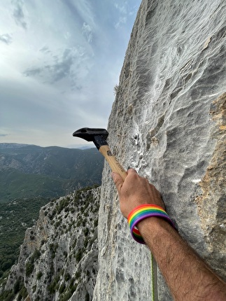 Gorropeddu, Supramonte, Baunei, Sardegna - L’apertura di ‘La chiamavano libertà’ a Gorropeddu, Supramonte di Baunei, Sardegna (Arianna Fiorino, Simone Mapelli, Francesco Pittau 2020-2024)