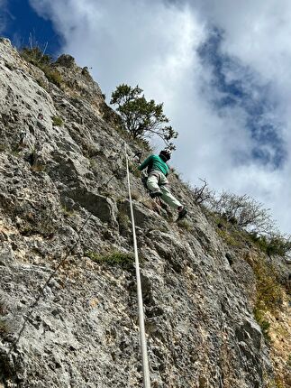 Valle Fredda, Gran Sasso - Valle Fredda, la falesia di drytooling al cospetto del Gran Sasso