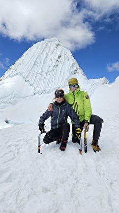 Carlo Gallavresi - Luca Rota e Carlo Gallavresi sotto l’Alpamayo, estate 2024