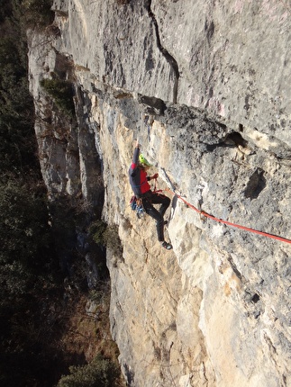 Monte Cimo, Brentino, Val d'Adige, Daniel Ferrari, Cristina Oldrati, Matteo Rivadossi - Il bel traverso di L1 di 'Z di Zorro' alle Pale Basse, Monte Cimo