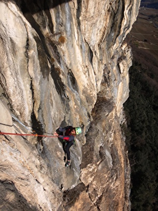 Monte Cimo, Brentino, Val d'Adige, Daniel Ferrari, Cristina Oldrati, Matteo Rivadossi - Cristina Oldrati segue su L3 di 'Z di Zorro' alle Pale Basse, Monte Cimo