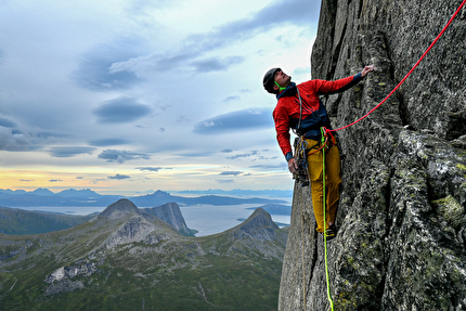 Stetind Norway, Dave MacLeod, Calum Muskett - Dave MacLeod making the first ascent of 'Line Dancing' (800m, E5 6b) on the SW Face of Stetind in Norway, 09/2024