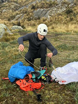 Lars Lämmler Alpamayo Perù - Lars Lämmler dopo il volo da Alpamayo in Perù