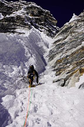 Langtang Nepal, Roger Bovard, François Cazzanelli, Emrik Favre, Jerome Perruquet, Francesco Ratti, Stefano Stradelli, Giuseppe Vidoni - Kimshung 2024, Langtang, Nepal (Roger Bovard, François Cazzanelli, Emrik Favre, Jerome Perruquet, Francesco Ratti, Stefano Stradelli, Giuseppe Vidoni)