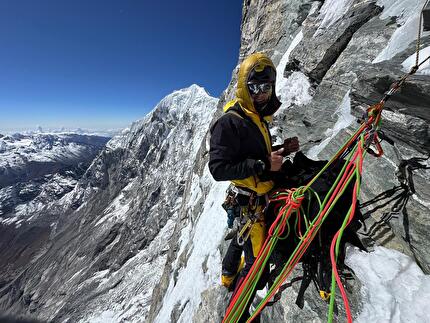 Langtang Nepal, Roger Bovard, François Cazzanelli, Emrik Favre, Jerome Perruquet, Francesco Ratti, Stefano Stradelli, Giuseppe Vidoni - Kimshung 2024, Langtang, Nepal (Roger Bovard, François Cazzanelli, Emrik Favre, Jerome Perruquet, Francesco Ratti, Stefano Stradelli, Giuseppe Vidoni)