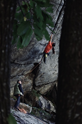 Caroline Ciavaldini - Caroline Ciavaldini climbing 'Greenspit' in Valle dell’Orco, Italy, November 2024