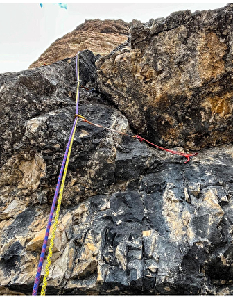 Torrione Carducci, Dolomiti di Sesto, Omar Pradella, Aldo Valmassoi - L'apertura di 'Per Sempre' al Torrione Carducci, gruppo Croda dei Toni, Dolomiti di Sesto (Omar Pradella, Aldo Valmassoi 08/2024)