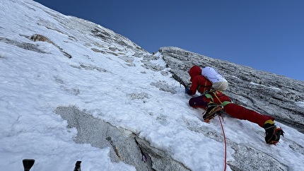 Mt Pholesobi, Nepal, Hidesuke Taneishi, Hiroki Yamamoto - Hidesuke Taneishi making first ascent of 'North Face Direct' su Mt Pholesobi (6652m) in Nepal (Hidesuke Taneishi, Hiroki Yamamoto 2024)