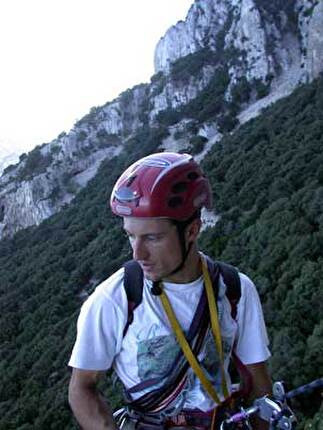 Dalla Valle dell'Orco alla Sardegna, Matteo Giglio, Anna Torretta - Matteo Giglio durante l'apertura della via Issalada 'e purpos a Orronnoro, in Sardegna