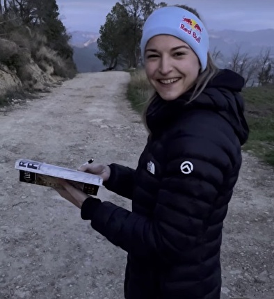 Jessica Pilz - Jessica Pilz after climbing Papichulo (9a+) at Oliana