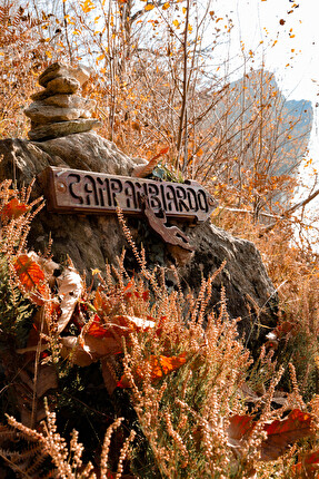 Campambiardo, Val di Susa - Durante la festa di conclusione dei lavori di richiodatura della falesia di Campambiardo, Val di Susa, effettuati da Rock Care