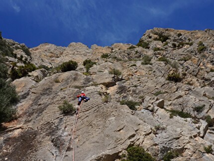 Tunisia, Halg Itwiln Djebel Zaghouan, Markus Aufderklam, Luca Giupponi, Rolando Larcher - 'Quarantaine' al Halg Itwil (Djebel Zaghouan, Tunisia): Luca Giupponi in apertura 1° tiro