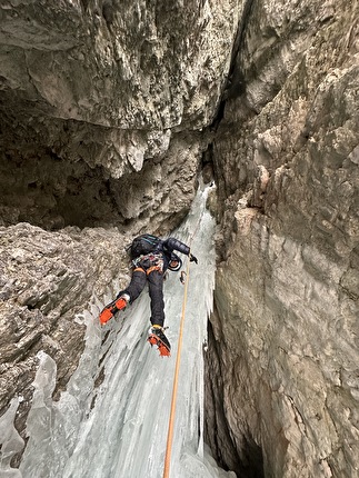 Vallunga, Dolomiti, Francesco Favilli, Daniel Ladurner, Mathieu Maynadier - L'apertura di 'Birthday Crack' in Vallunga, Dolomiti (Francesco Favilli, Daniel Ladurner, Mathieu Maynadier 05/01/2024)