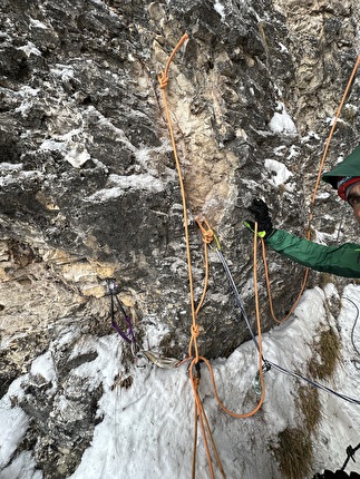 Vallunga, Dolomiti, Francesco Favilli, Daniel Ladurner, Mathieu Maynadier - L'apertura di 'Birthday Crack' in Vallunga, Dolomiti (Francesco Favilli, Daniel Ladurner, Mathieu Maynadier 05/01/2024)