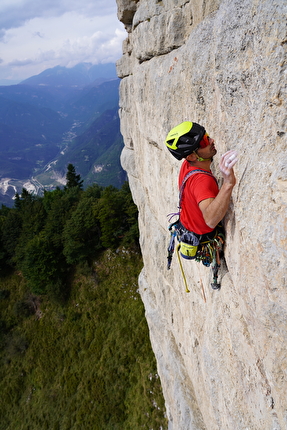 Monte Campolongo, Prealpi Vicentine, Nicola Bertoldo, Ivo Maistrello - L'apertura di 'Essenza' al Monte Campolongo, Prealpi Vicentine (Nicola Bertoldo, Ivo Maistrello 13-14/07/2024)