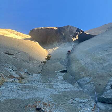 Hannes Puman, The Nose, El Capitan, Yosemite - Hannes Puman and Jamie Lowther climbing 'The Nose' free via the 'Schnaz Variation' on El Capitan in Yosemite, December 2024