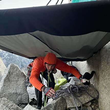 Hannes Puman, The Nose, El Capitan, Yosemite - Hannes Puman and Jamie Lowther climbing 'The Nose' free via the 'Schnaz Variation' on El Capitan in Yosemite, December 2024